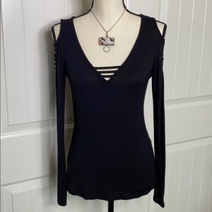 Rock & Republic Black long Cold Shoulder top